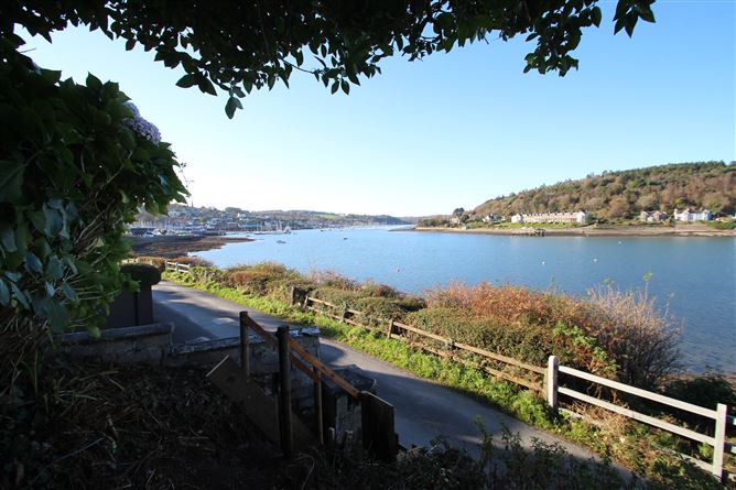 Site with full planning permission, at Point Road, Crosshaven, Cork