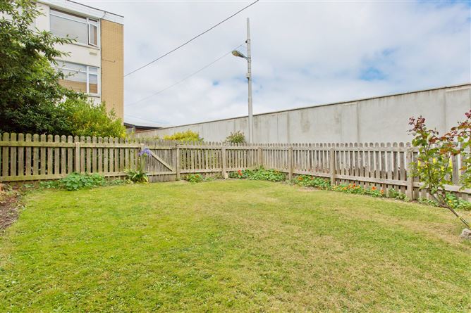 10 Greenmount Lawns, Terenure, Dublin 6