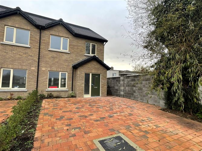 Main image for 22D Dodsborough Cottages, Lucan, Dublin