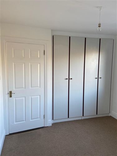 2A Lawn Park, Castlebar, Mayo