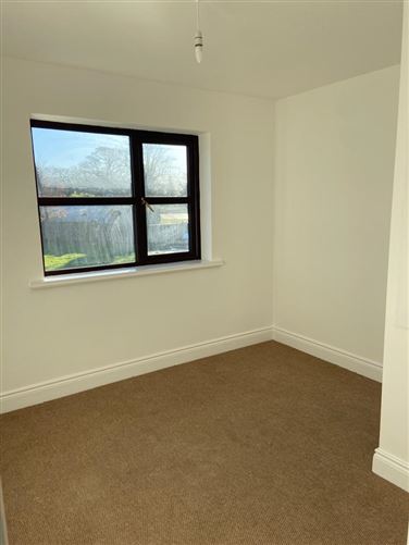 2A Lawn Park, Castlebar, Mayo
