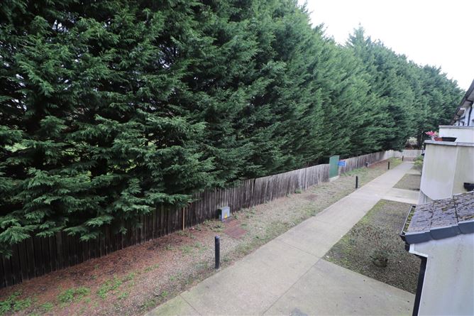 10 Eaglewood Manor, Belturbet, Cavan