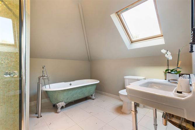 19 GLENARA, KINCORA ROAD, CLONTARF, Clontarf, Dublin 3