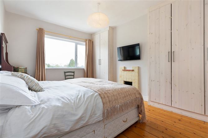 4 Priory Grove, Blackrock, Co. Dublin