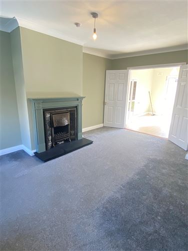 26 woodstown parade, Knocklyon, Dublin 16
