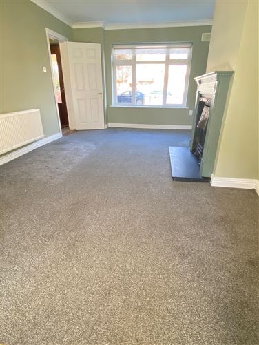 26 woodstown parade, Knocklyon, Dublin 16