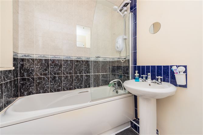 Apt 3, Block 7, College Farm Street, Newbridge, Kildare