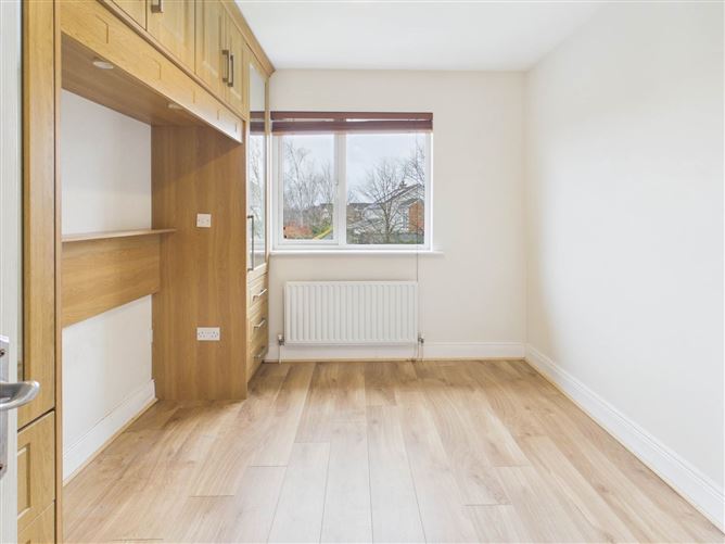 37 Sli Bhearu, Cois Bhearu, Athy, County Kildare