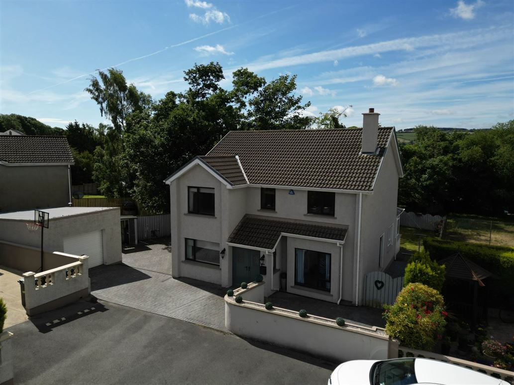 15 Oaklands Park, Letterkenny, County Donegal