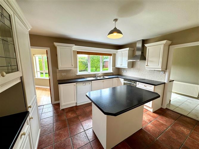 4 Lime Tree Grove, Dualla Road, Cashel, County Tipperary