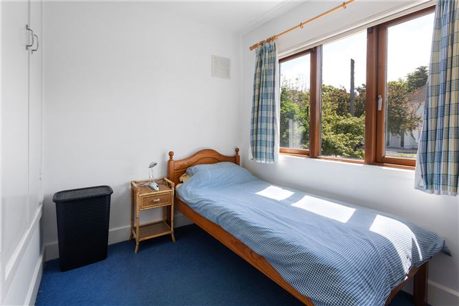 21 Ardlui Park, Blackrock, Co. Dublin