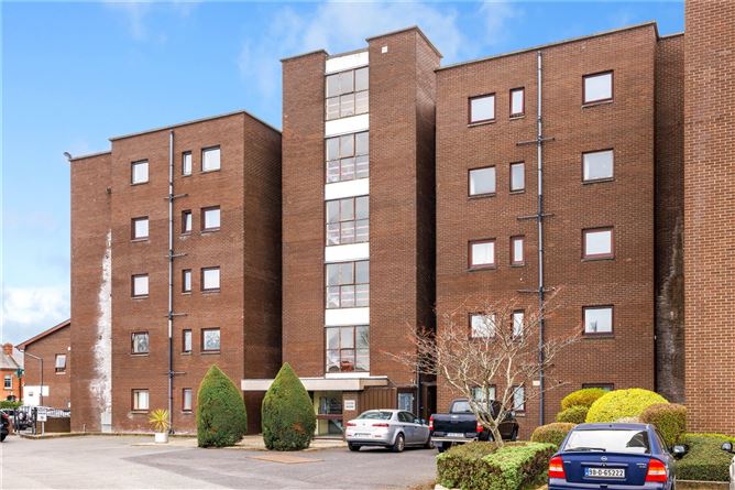 Apartment, 22 Clyde House, Ballsbridge Court, Serpentine Avenue, Dublin 4