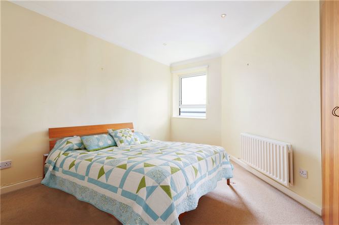 Apartment, 22 Clyde House, Ballsbridge Court, Serpentine Avenue, Dublin 4