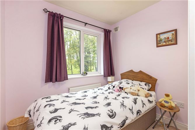 7 Lake View, Killeshandra, Co. Cavan