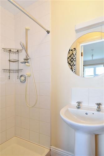 28 Cluain Riocaird, Headford Road, Galway