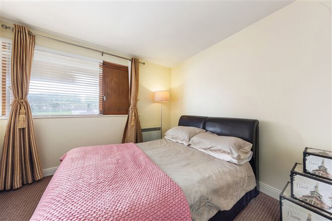 20 Montpelier Court, Kiltalown Road, Dublin 24