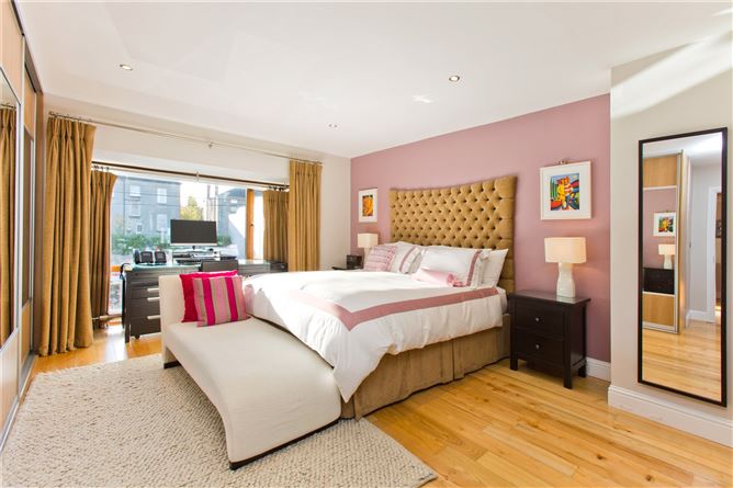 1 Berkeley Mews, Lansdowne Lane, Ballsbridge, Dublin 4