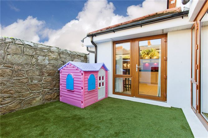1 Berkeley Mews, Lansdowne Lane, Ballsbridge, Dublin 4