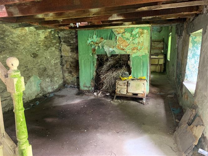 Dromavalla, Annascaul, Kerry