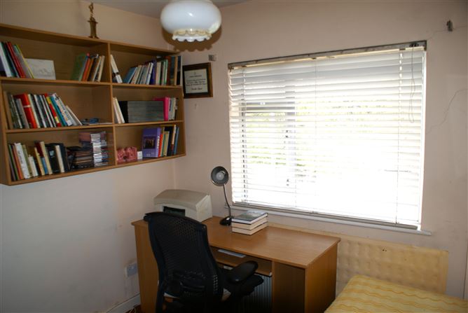 16 Kincora Drive, Clontarf, Dublin 3