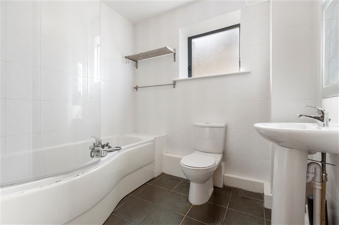 Apt 114 The Oval, Tullyvale , Cabinteely, Dublin 18