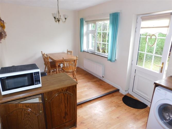 81 Belgard Downs, Rochestown, Cork