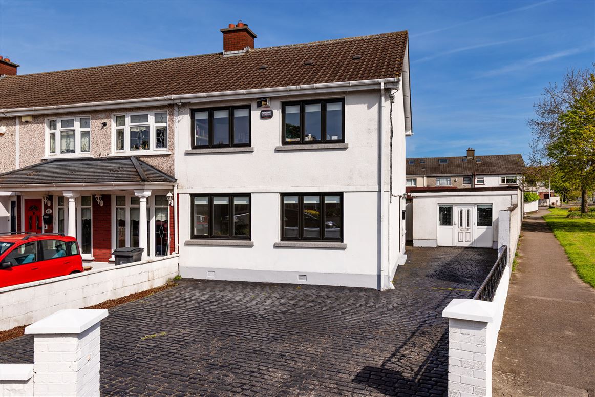 43 Rathvale Park, Ayrfield, Dublin 13