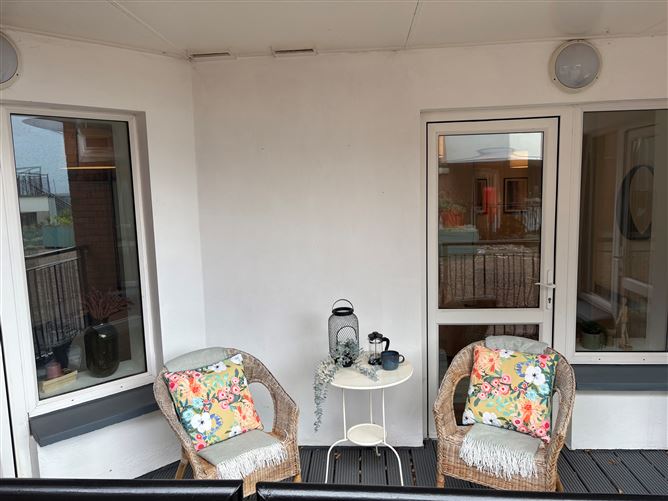 5 brookwood abbey , Artane, Dublin 5