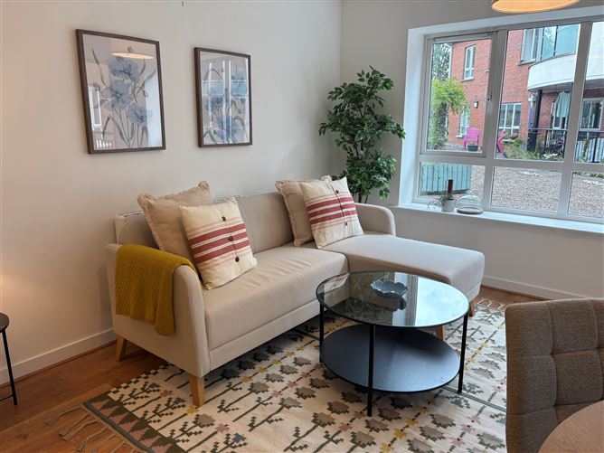 5 brookwood abbey , Artane, Dublin 5