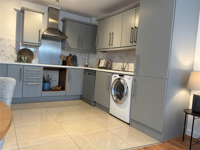 5 brookwood abbey , Artane, Dublin 5