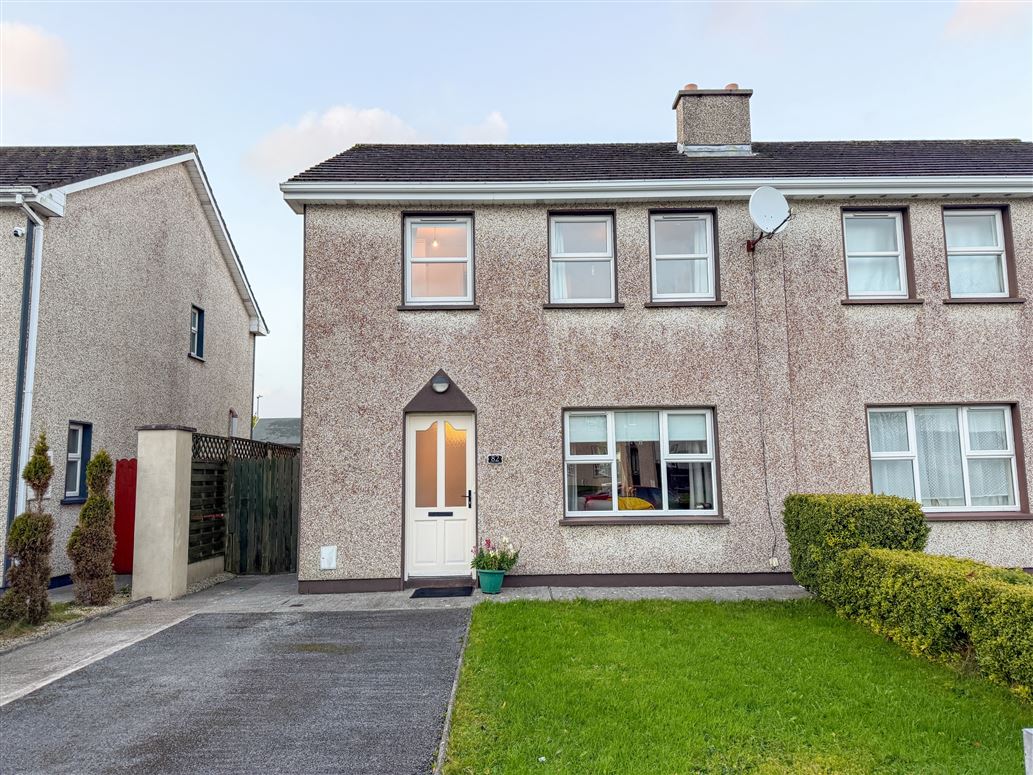 No. 82 Manor Village , Castlebar, Mayo