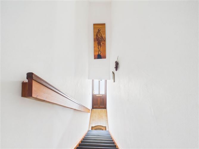 Photo 8 of 21 — 27 Marina Court, Athy, County Kildare