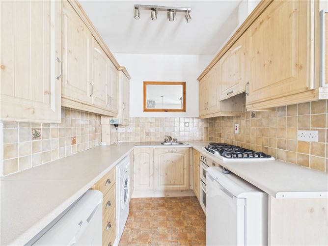 27 Marina Court, Athy, County Kildare