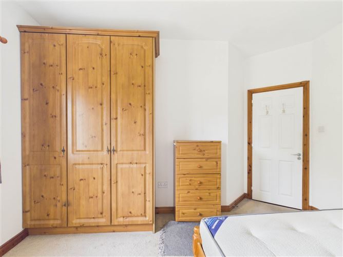 Photo 10 of 21 — 27 Marina Court, Athy, County Kildare