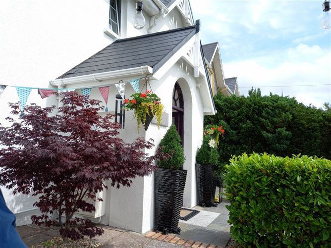 Magh Tuireadh, 2 West End Terrace, Spy Hill, Cobh, Co. Cork