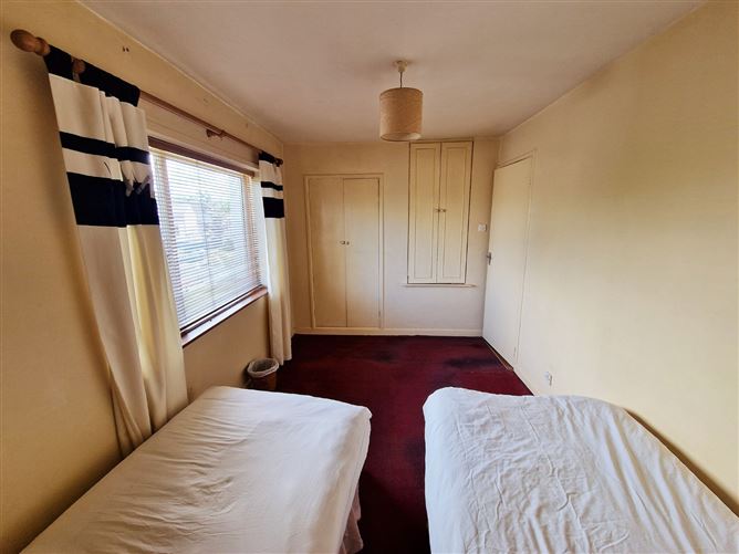 12 Church Drive, Clarecastle, Ennis, Co. Clare