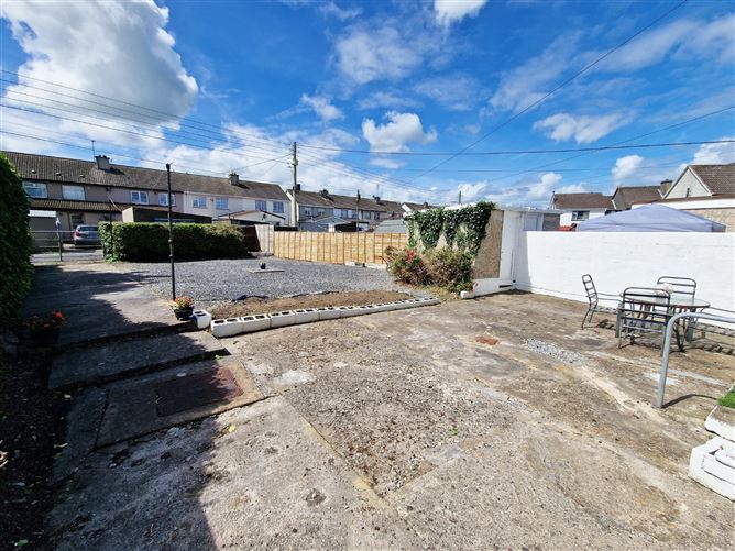12 Church Drive, Clarecastle, Ennis, Co. Clare