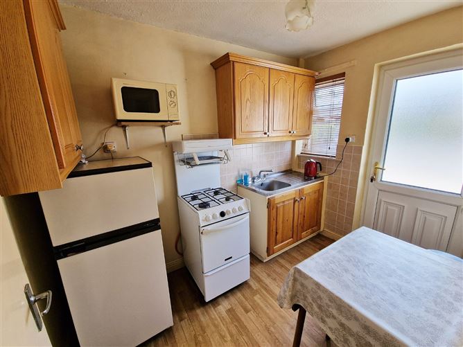 12 Church Drive, Clarecastle, Ennis, Co. Clare