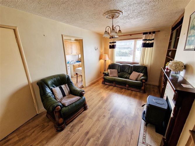 12 Church Drive, Clarecastle, Ennis, Co. Clare