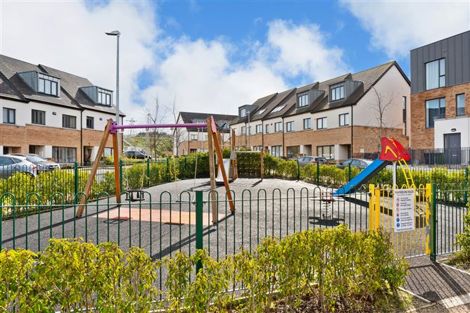 11 The Avenue, Carrickmines Green, Carrickmines, Dublin 18