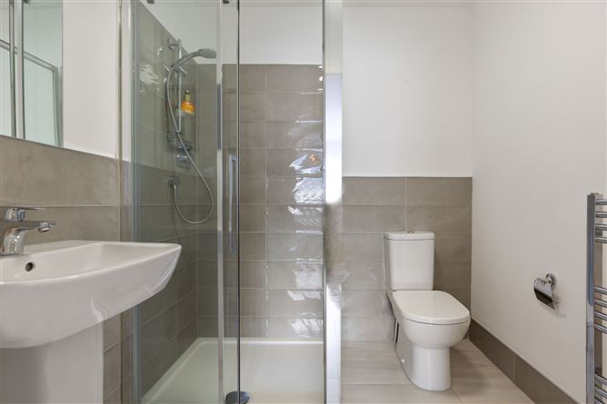 11 The Avenue, Carrickmines Green, Carrickmines, Dublin 18