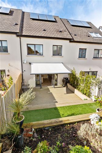 11 The Avenue, Carrickmines Green, Carrickmines, Dublin 18