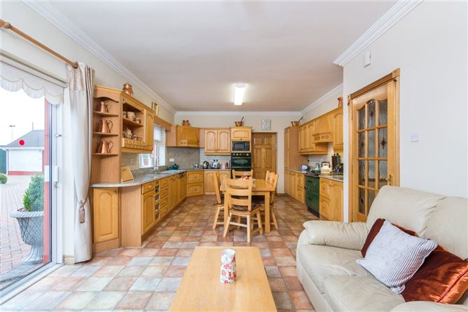 Eden House, Ballinalee Road, Longford Town, Co. Longford