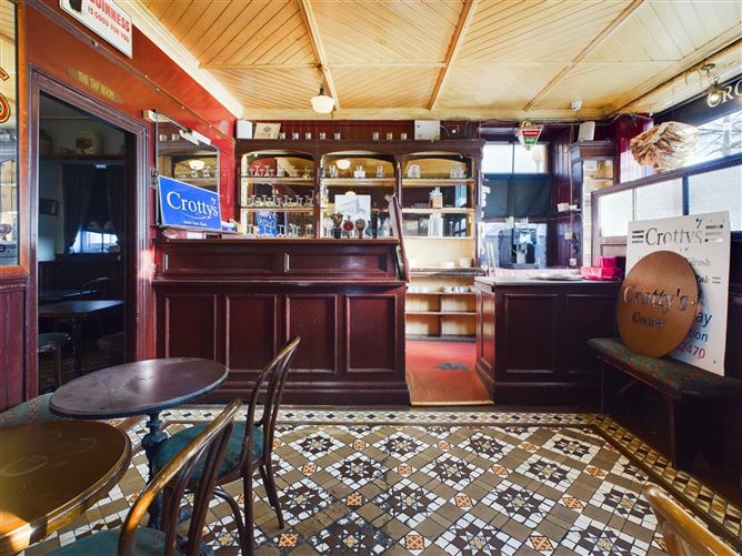 Crotty's Bar and Restaurant, Market Square, Kilrush, Co. Clare