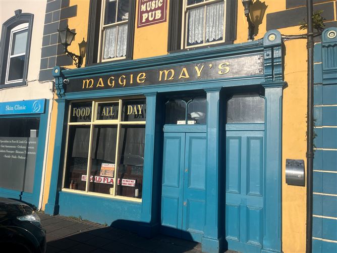 Crotty's Bar and Restaurant, Market Square, Kilrush, Co. Clare
