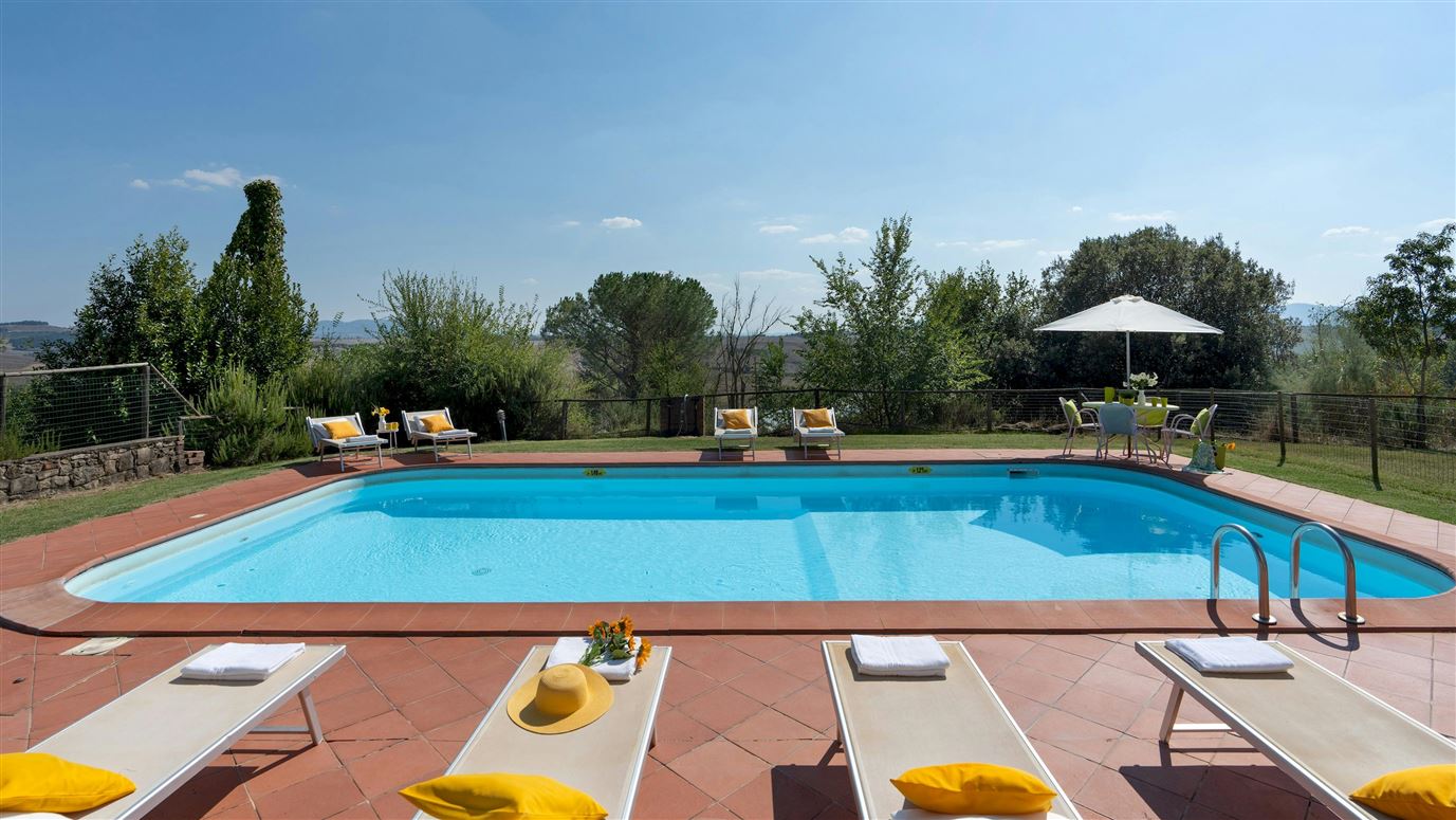 The Ochre farmhouse,Peccioli,Tuscany,Italy