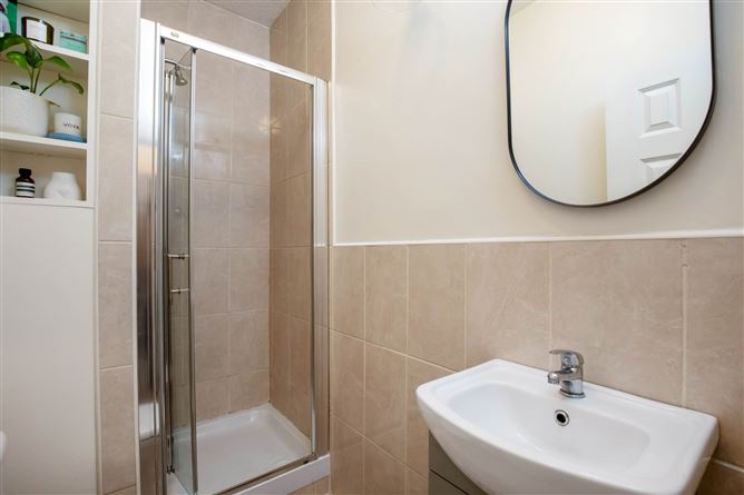 Photo 18 of 22 — 31 Strandville Avenue, North Strand, Dublin 3