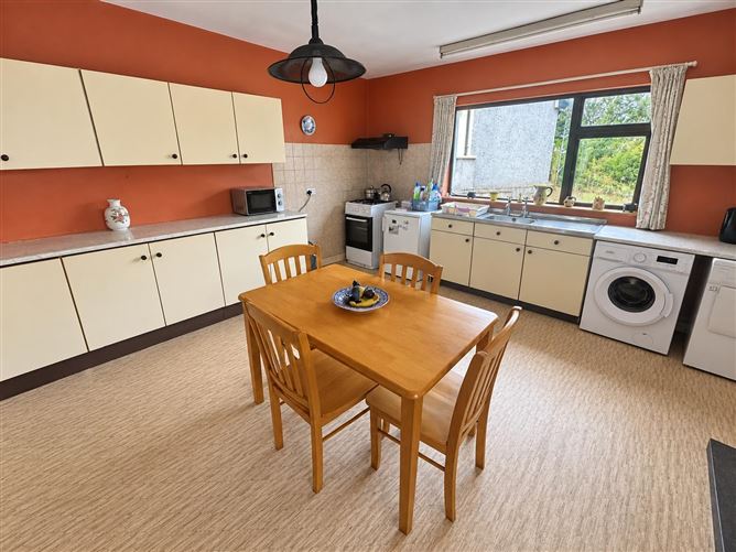 18 Marian Villas, Donegal Town, Donegal