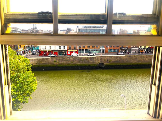 56 Ha'penny Bridge House, Ormond Quay, Dublin City