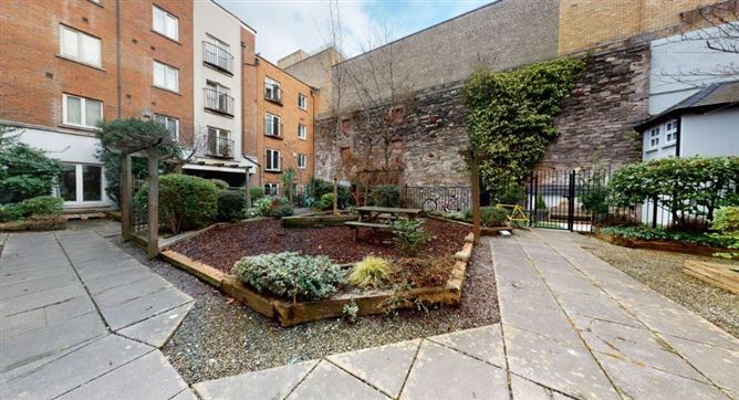 56 Ha'penny Bridge House, Ormond Quay, Dublin City